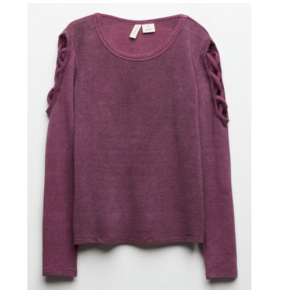 Tilly's Other - Tillys Sky & Sparrow long sleeve tee size M
